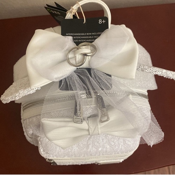 Disney Loungefly white sequined backpack - Picture 6 of 7